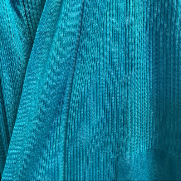 Avenue 26/28 Teal Cardigan NWT - Picture 3 of 8